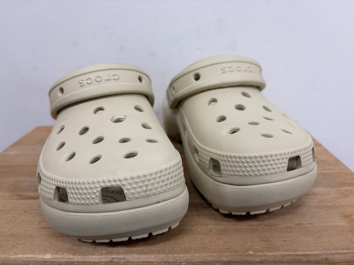 크록스 여성 샌들 220 상품이미지4