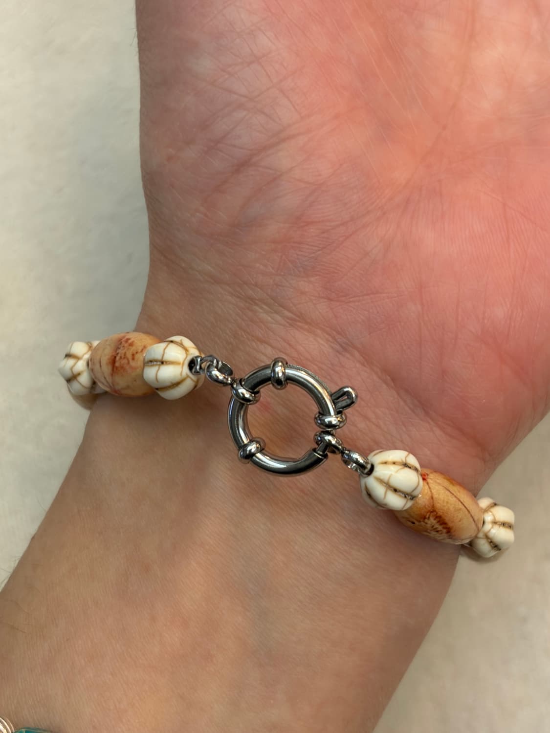 빈티지 패턴 비즈 팔찌 · 써지컬 고리 마감 상품이미지6