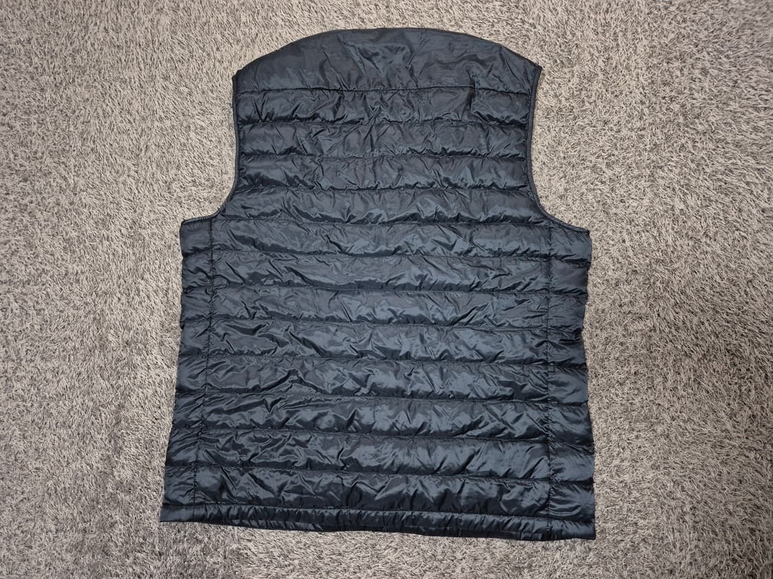 유니클로 남성 경량 다운 패딩 조끼 L 상품이미지4