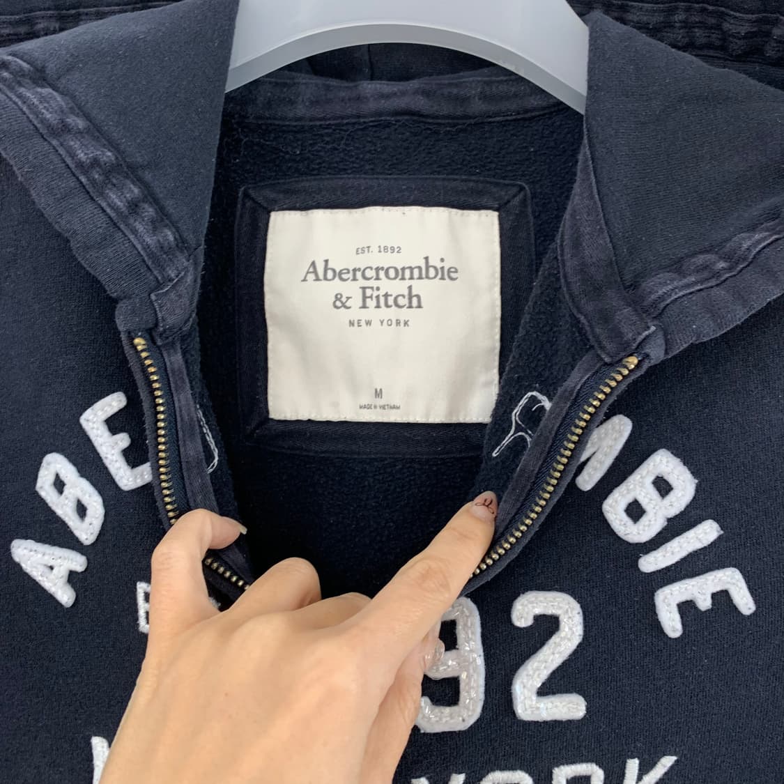 아베크롬비 딱붙핏 자수로고 네이비 후드집업 상품이미지6