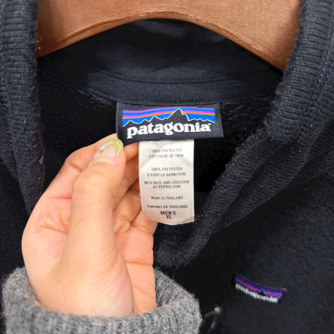 파타고니아 신칠라 플리스 하프 집업 지퍼 포켓 디테일 레귤러핏 블랙 상품이미지6