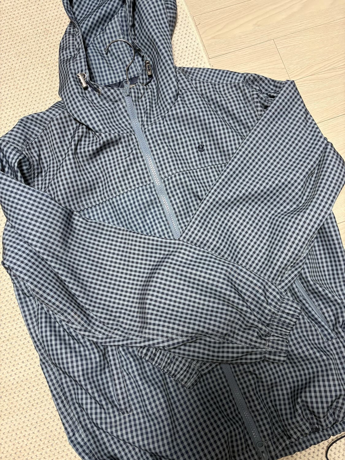 썸플레이스 체크 오버핏 후드 윈드브레이커 자켓 상품이미지4