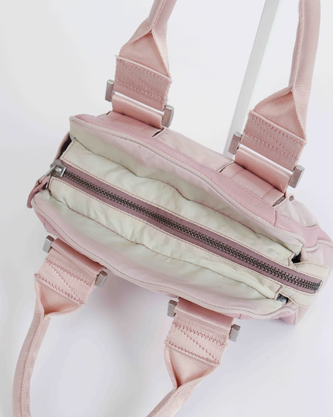 [DIESEL] 핑크 나일론 × 레더 믹스 핸드백 상품이미지9