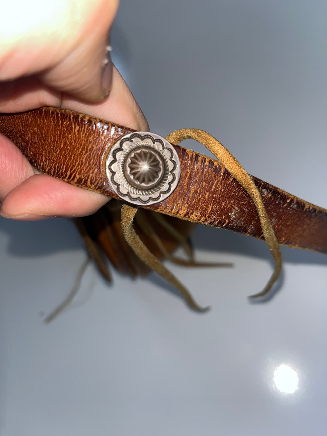 고로스 새들레더 네츄럴 인디언콘초 크로스 버킷백 상품이미지4