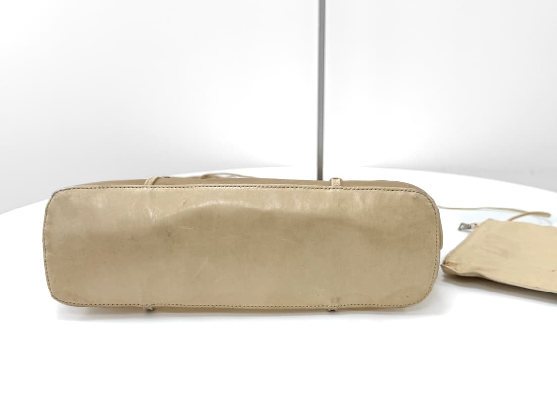 프라다 메쉬 쇼퍼백 베이지 + 레더 파우치 상품이미지5