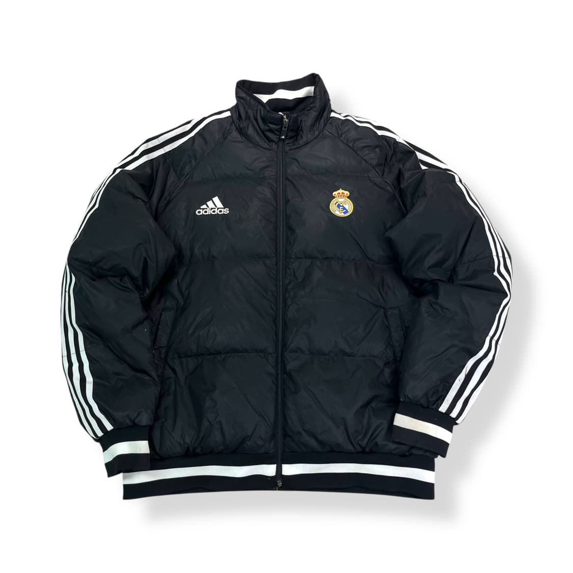 100 아디다스 레알마드리드 자수 덕다운 패딩 상품이미지1