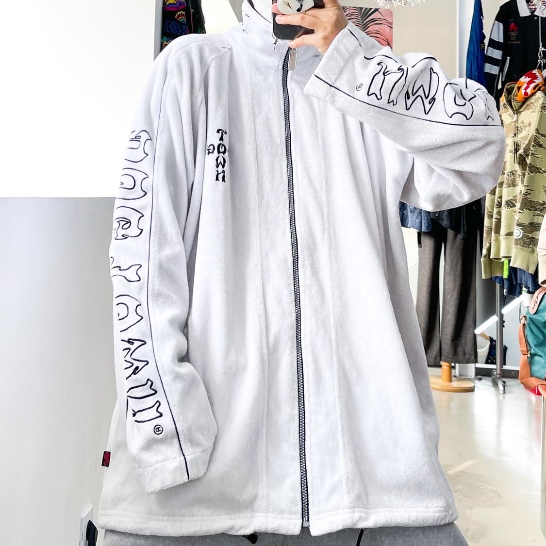 독 타운 90s 블랙 드래곤 화이트 벨루어 트랙 자켓 상품이미지2