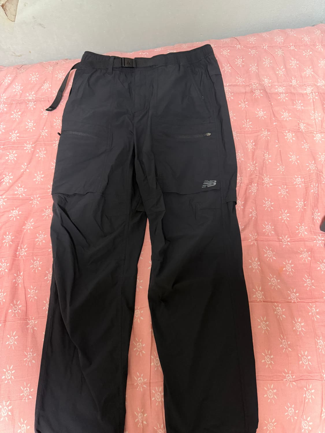 뉴발란스 트레일 카고팬츠 블랙 M사이즈 새상품급 판매 상품이미지2