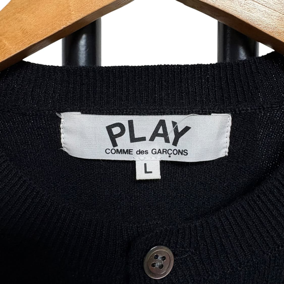 3830 꼼데가르송 여성 레드와펜 가디건 상품이미지4