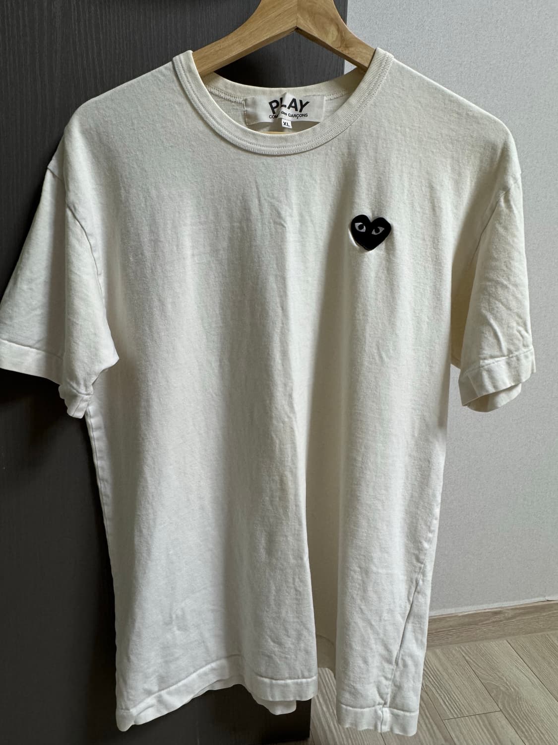 꼼데가르송 플레이 하트 와펜 티셔츠 상품이미지1