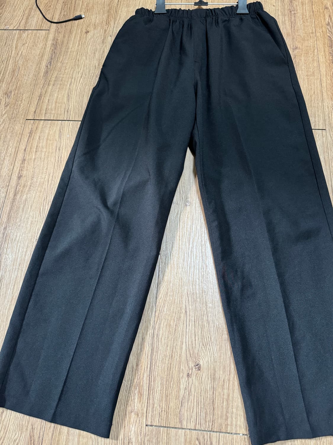 남자 검정 밴딩 슬랙스 와이드핏 상품이미지1