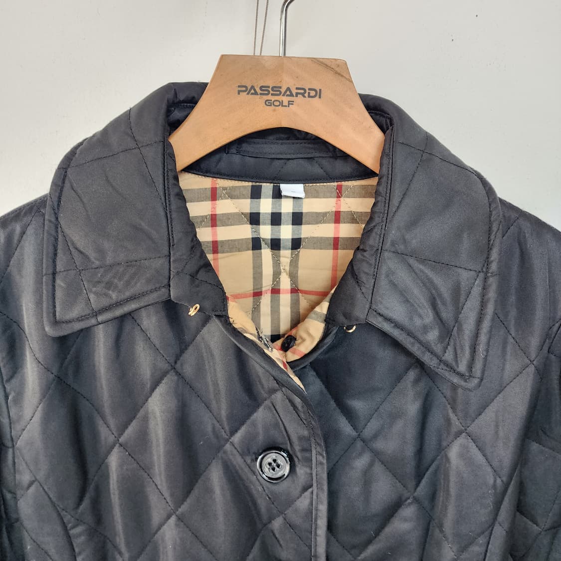 버버리 블랙 퀼팅 자켓 상품이미지2