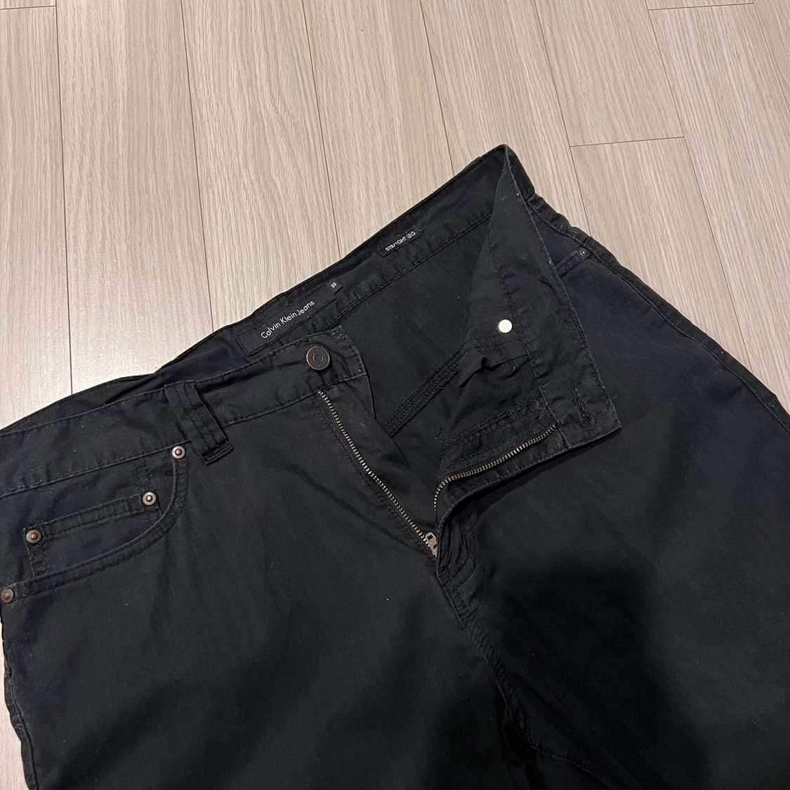 캘빈클라인진 블랙 스트레이트 레그 팬츠 33 상품이미지4