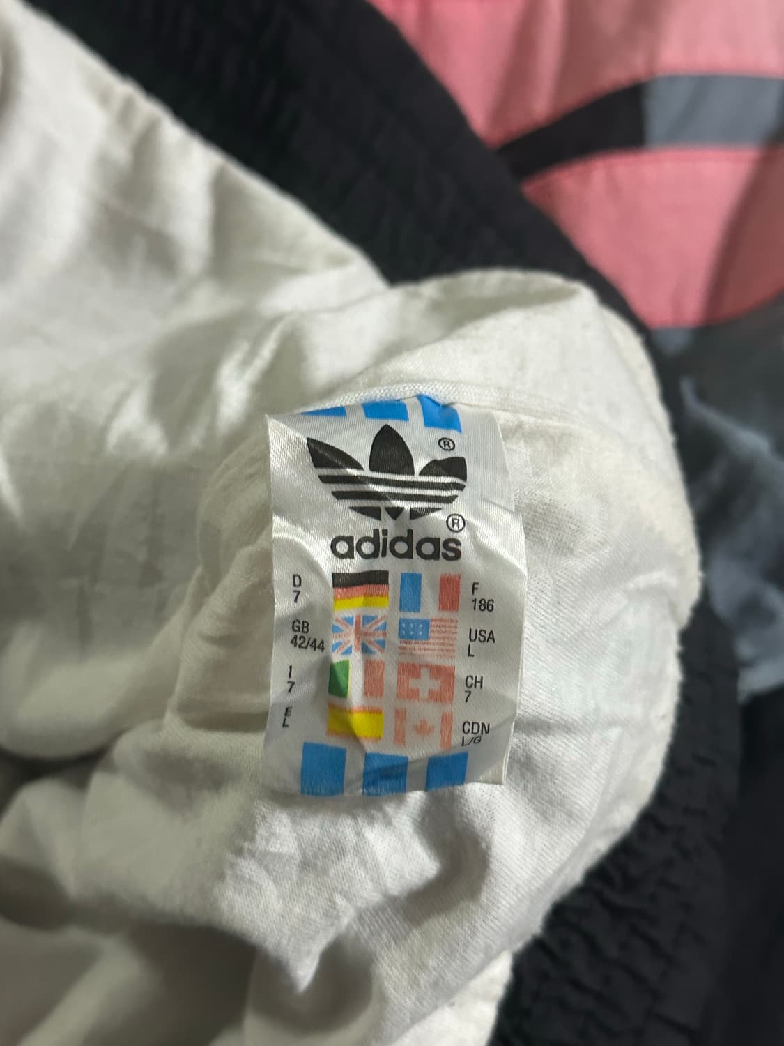 80-90s 아디다스 쉐브론 V라인 패치 바람막이 상품이미지5