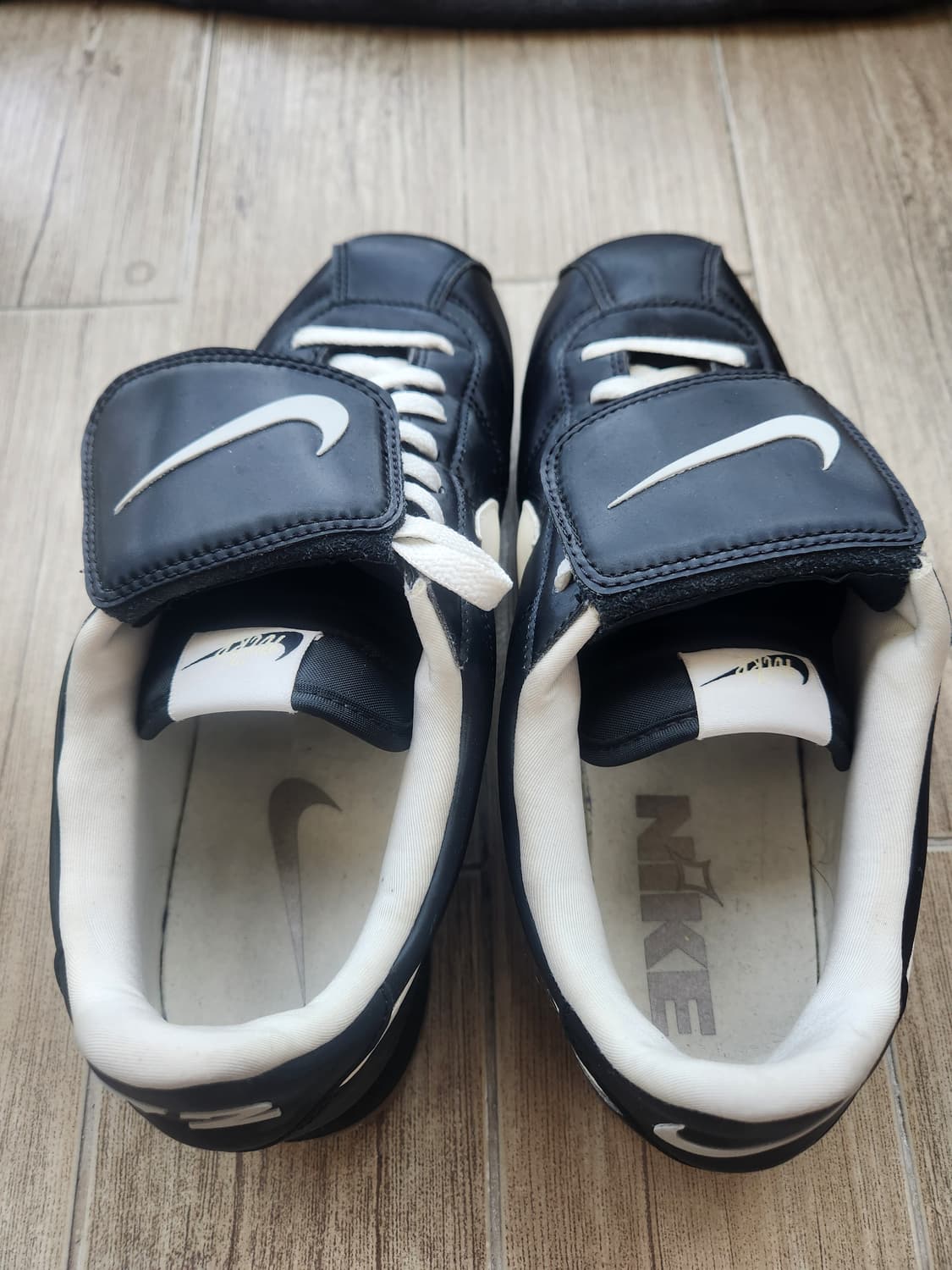 나이키 코르테즈 SE 블랙 검 브라운 (270) 상품이미지3