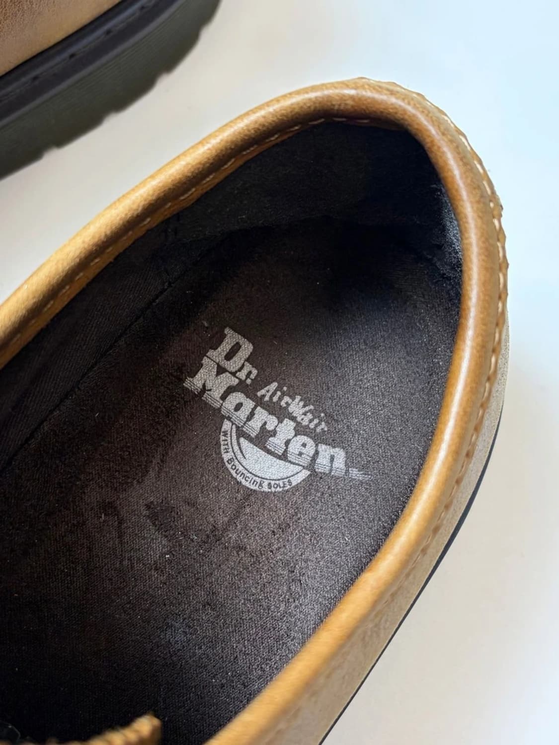 닥터마틴 17AW 단테 6홀 스니커즈 Q1506 상품이미지8