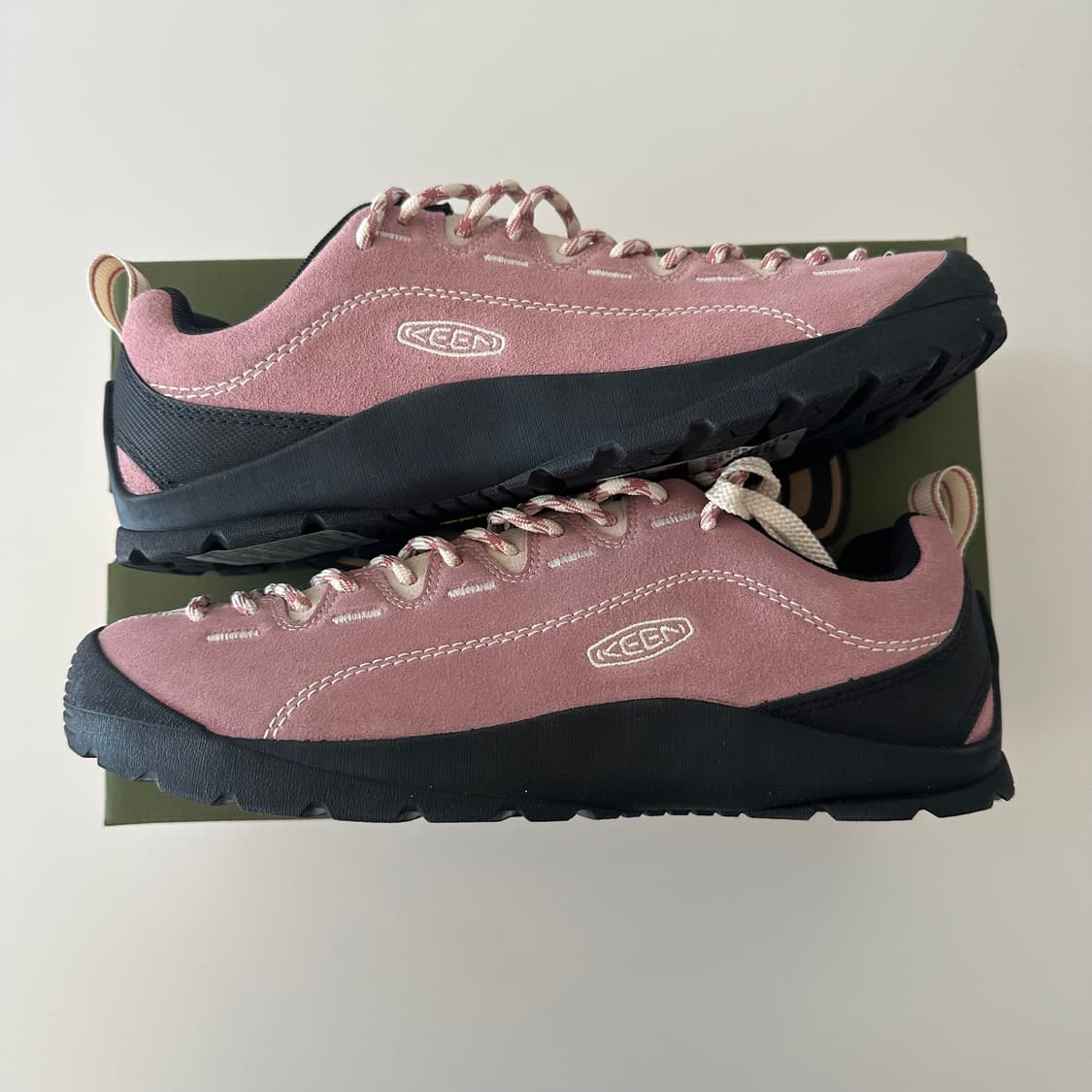 [255새상품]킨(keen) 재스퍼 스니커즈 노스탈지아 로즈 상품이미지3