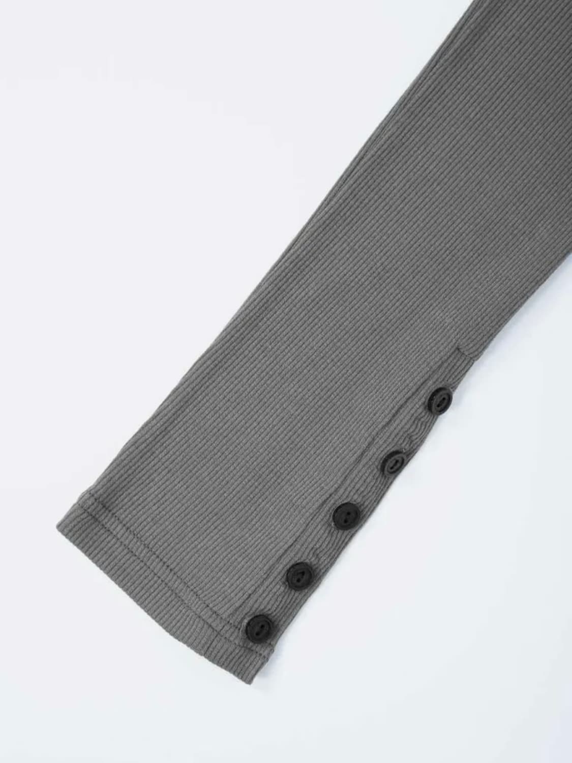 애즈온 DIAGONAL BUTTON T / GRAY 상품이미지5