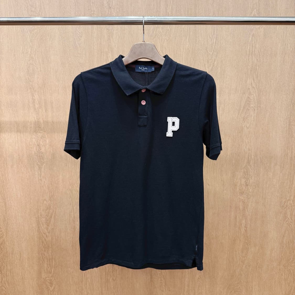 폴스미스 진스 피케 반팔 티셔츠 P로고 패치 디테일 블랙 상품이미지2