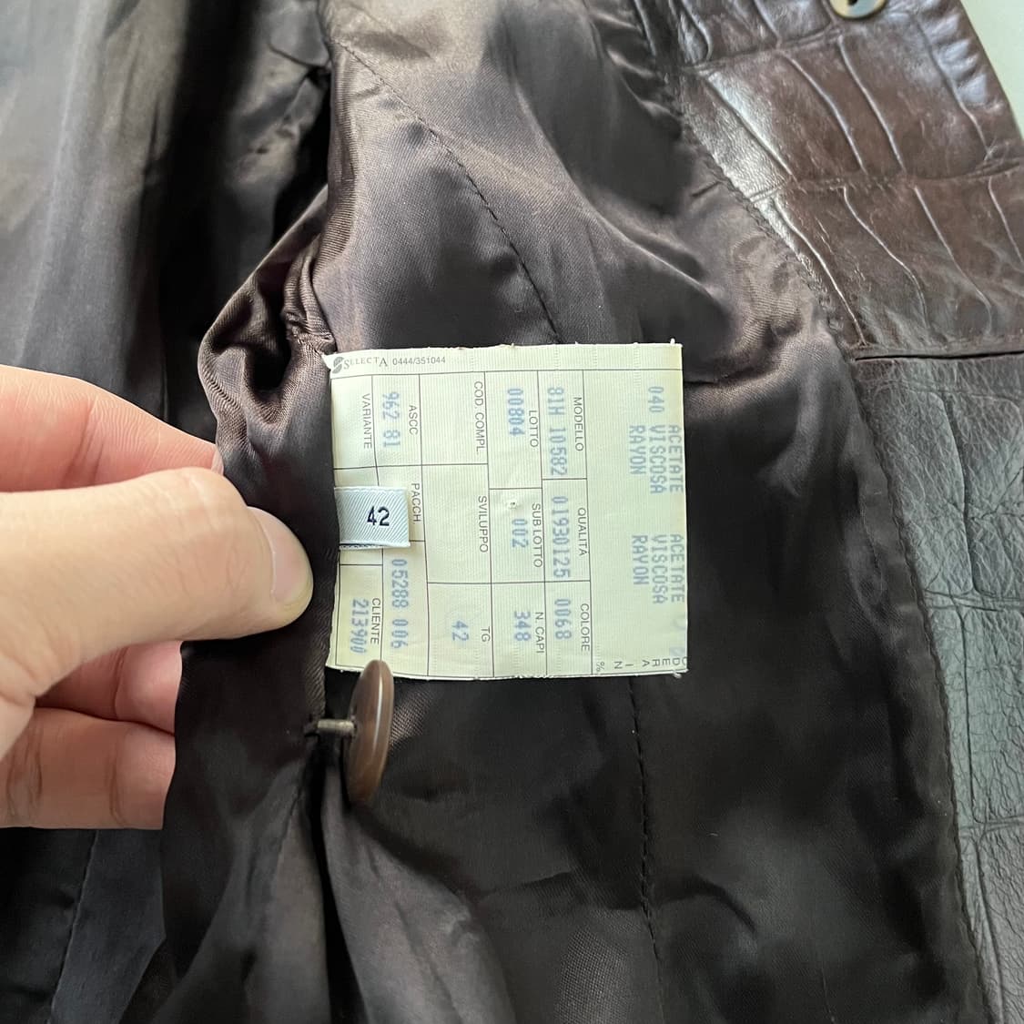 00s 엠포리오 아르마니 크로커 엠보 레더 크롭 자켓 상품이미지7