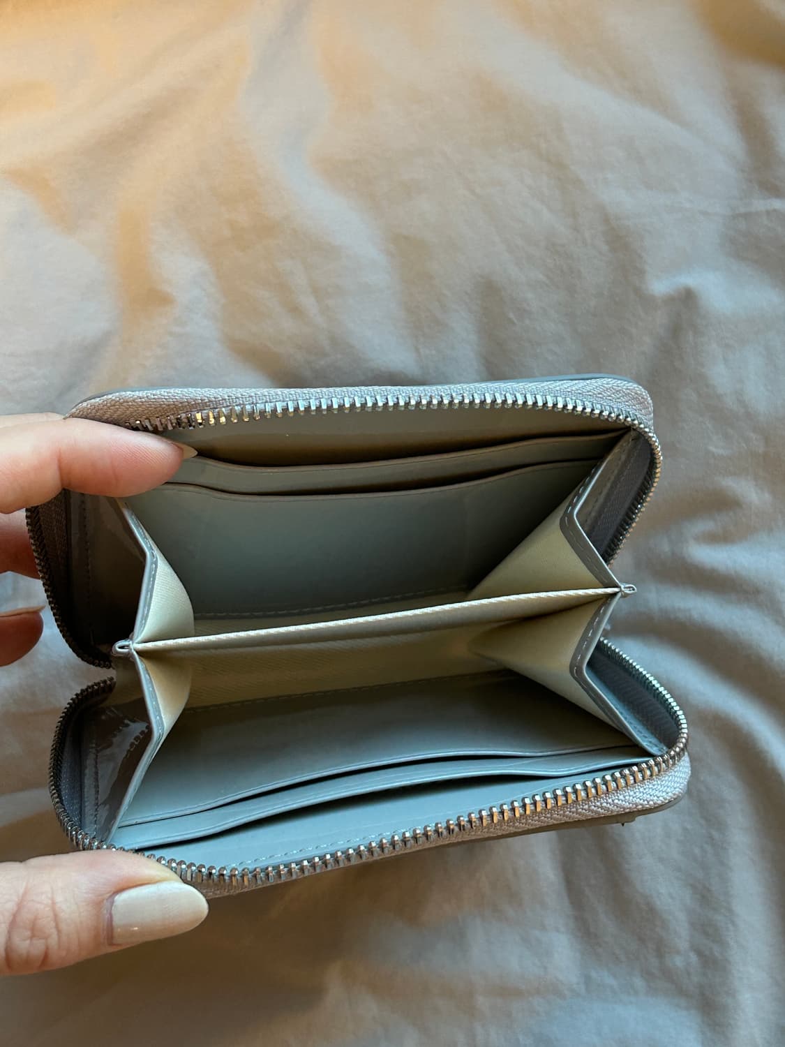 펀프롬펀 시그니처 반지갑 - 실버 상품이미지3