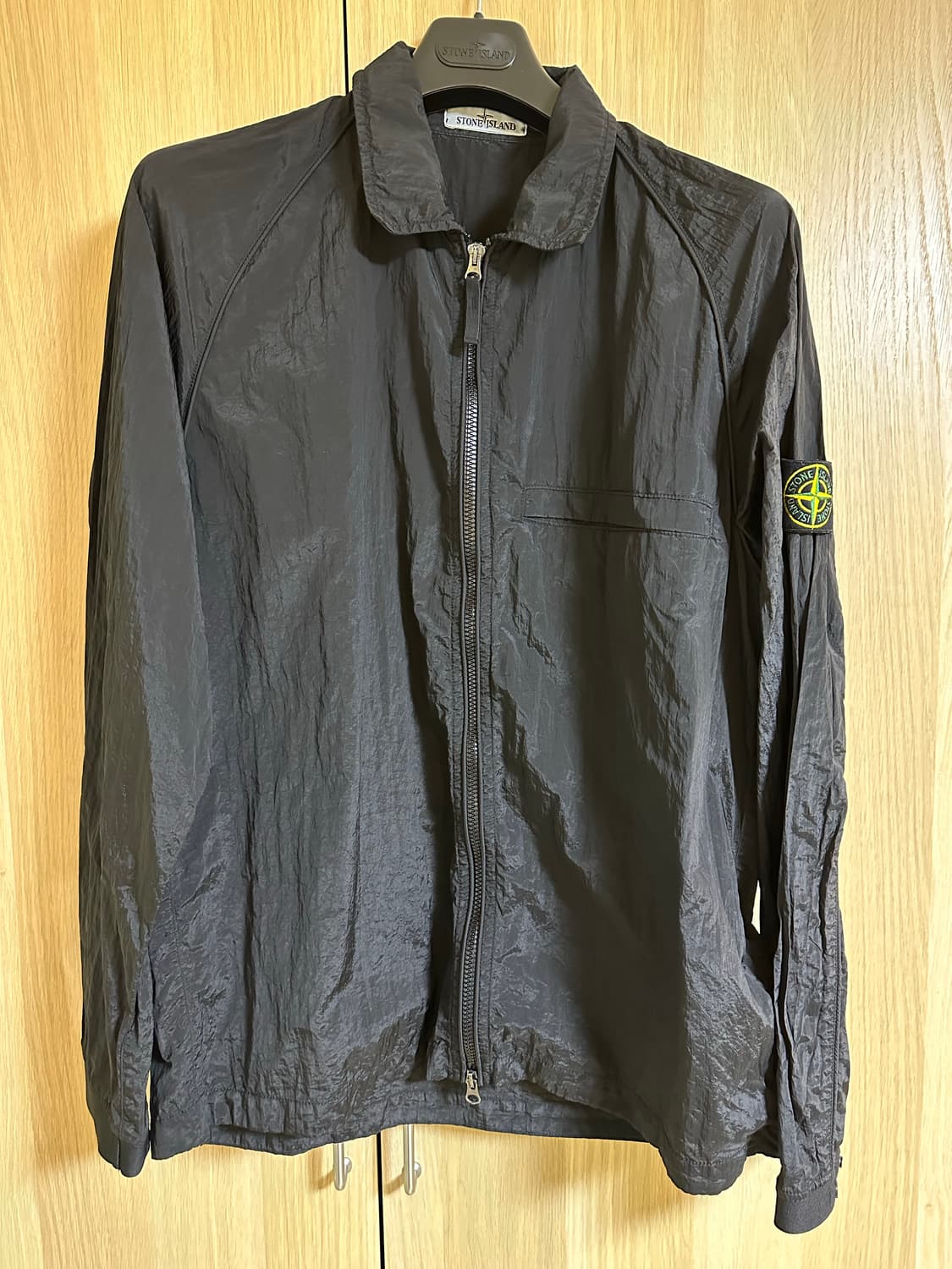 스톤아일랜드 나일론 메탈 오버셔츠 자켓 상품이미지1