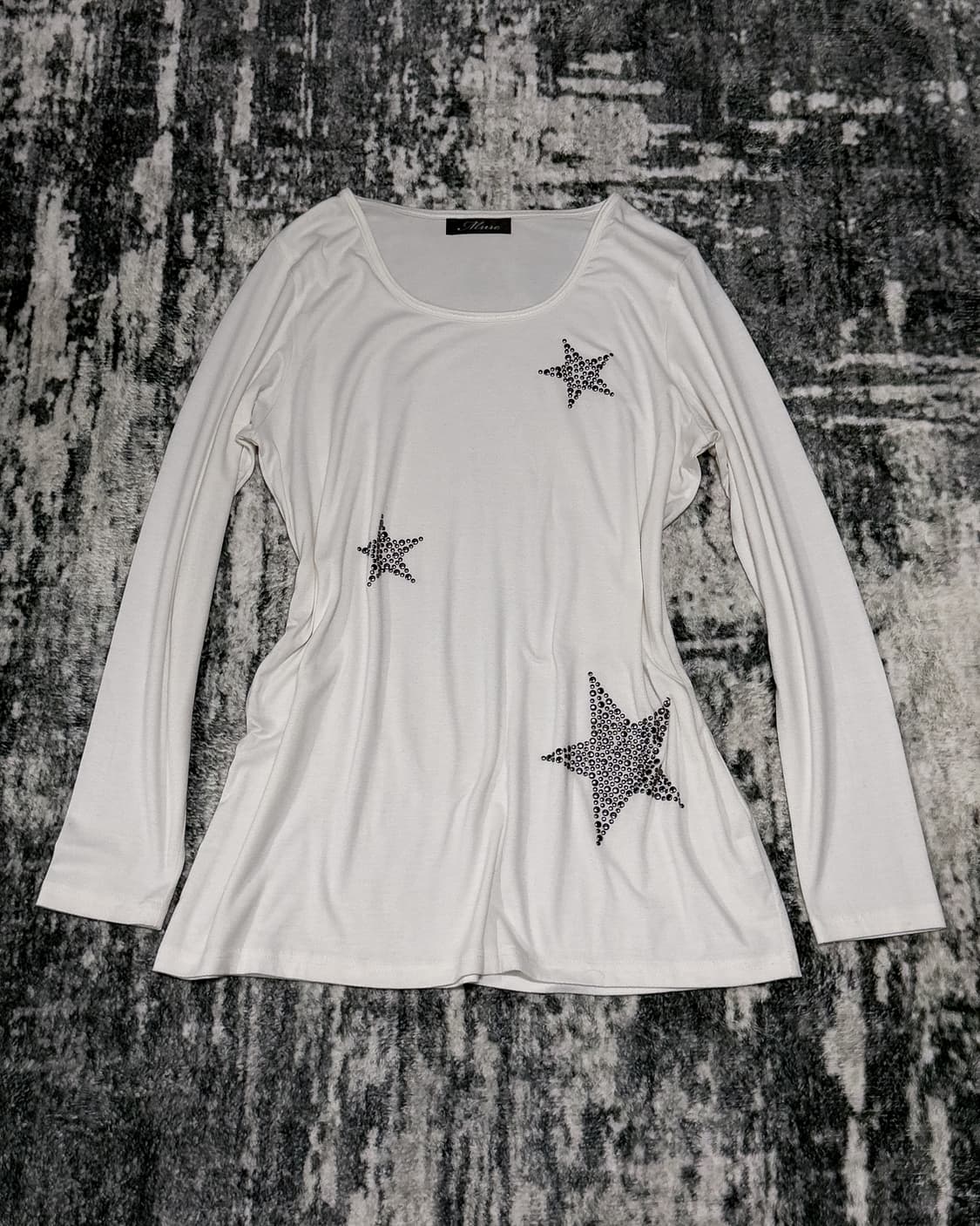 {UNKNOWN} Star Studded Long Sleeve 상품이미지2
