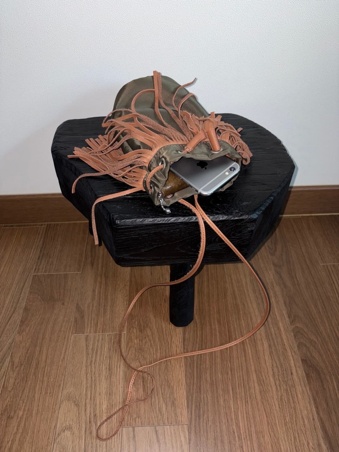 [hobo] cow leather fringe drawstring bag 상품이미지7