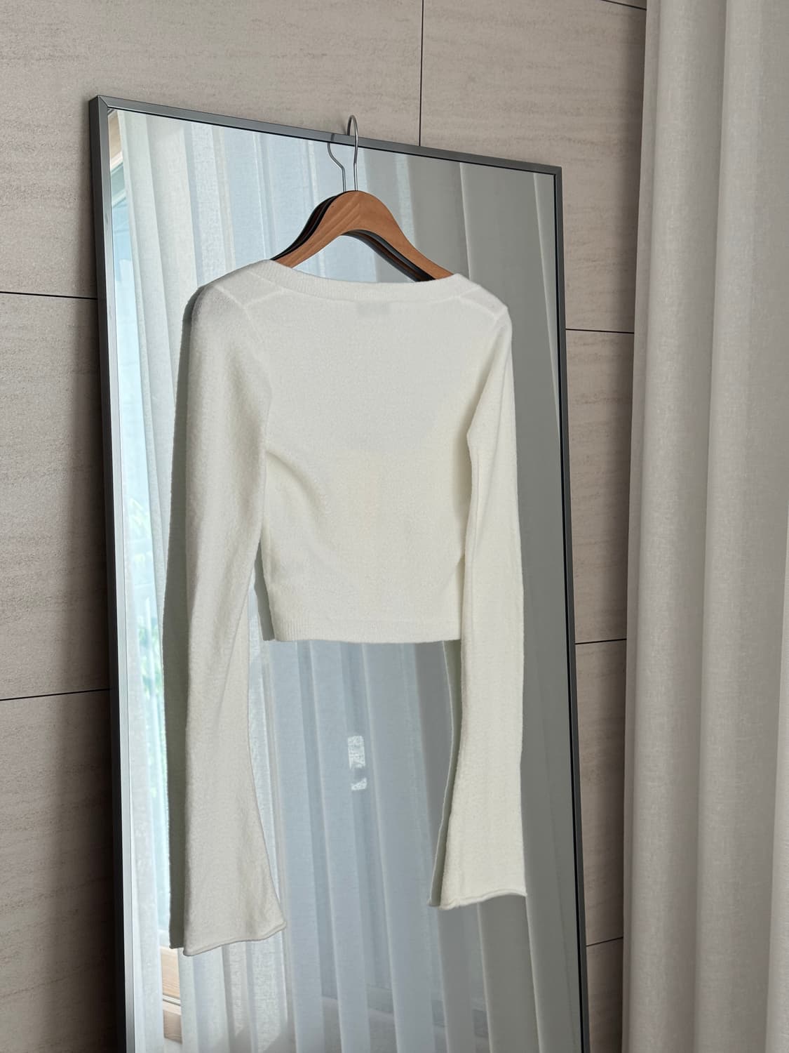 귀조(Guizio) 화이트 크롭 가디건 상품이미지6