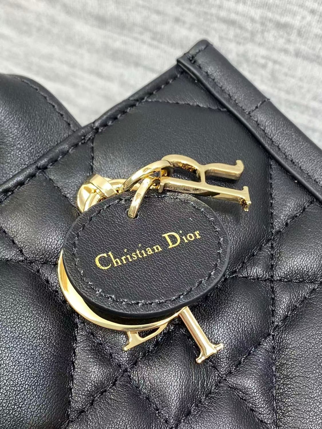 디올 미니 스트랩 북 토트 매크로까나쥬 카프스킨 블랙 상품이미지6
