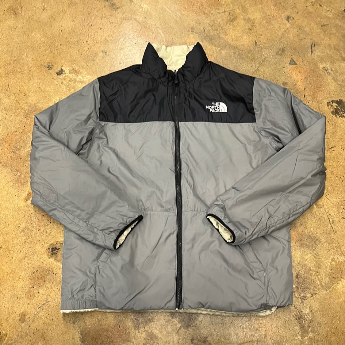 [정품/L] 노스페이스 블랙 그레이 패딩 화이트 양면 점퍼 b18 상품이미지2
