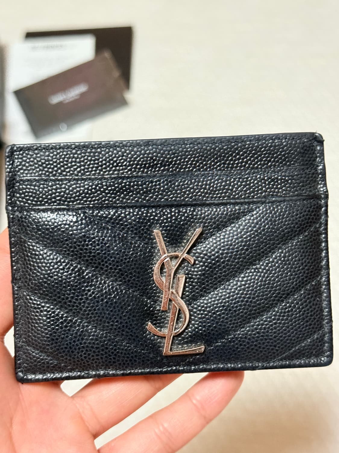 생로랑 모노그램 은장 블랙 카드지갑 풀박스 상품이미지2