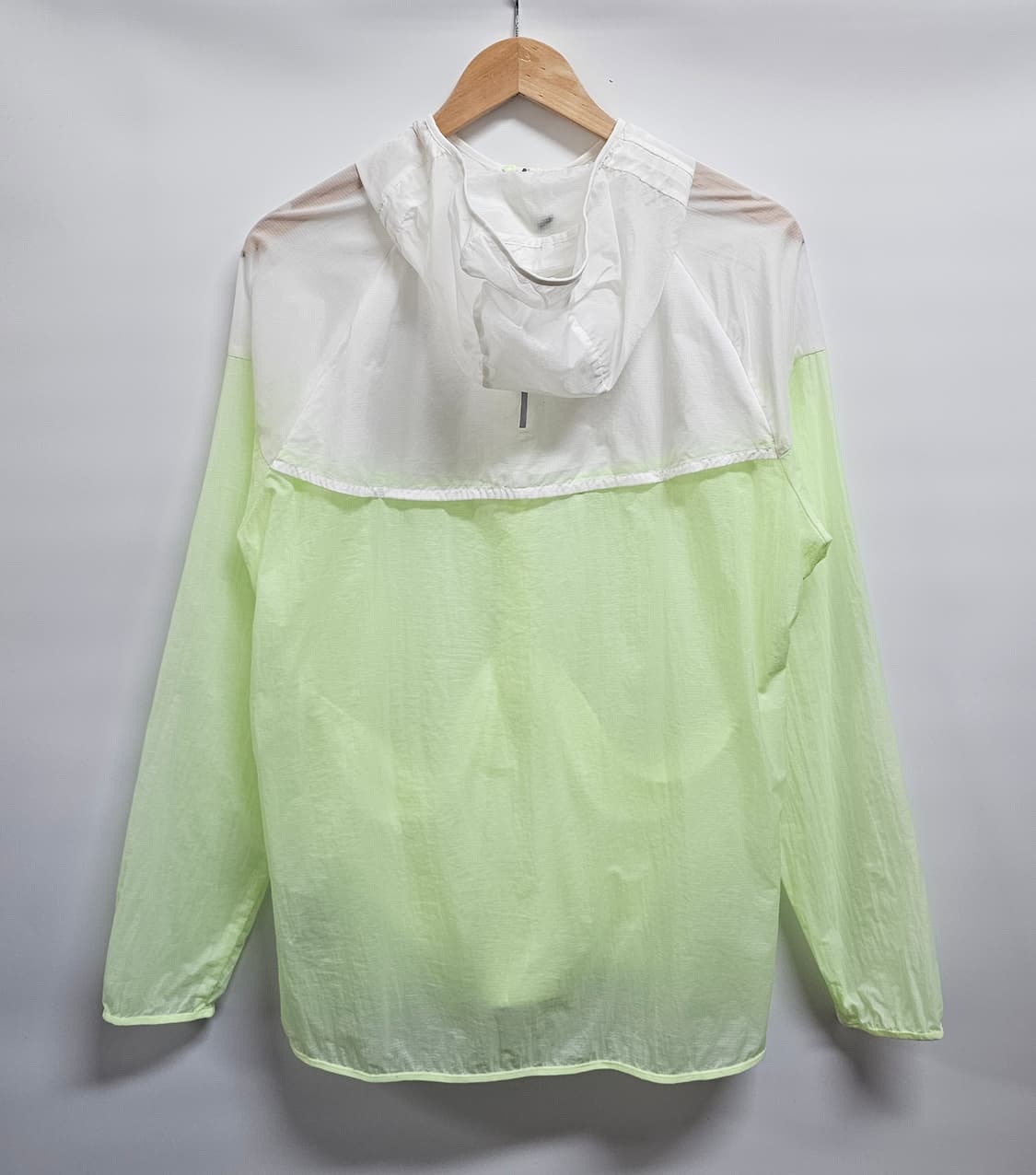 나이키 러닝 바람막이 L 상품이미지2