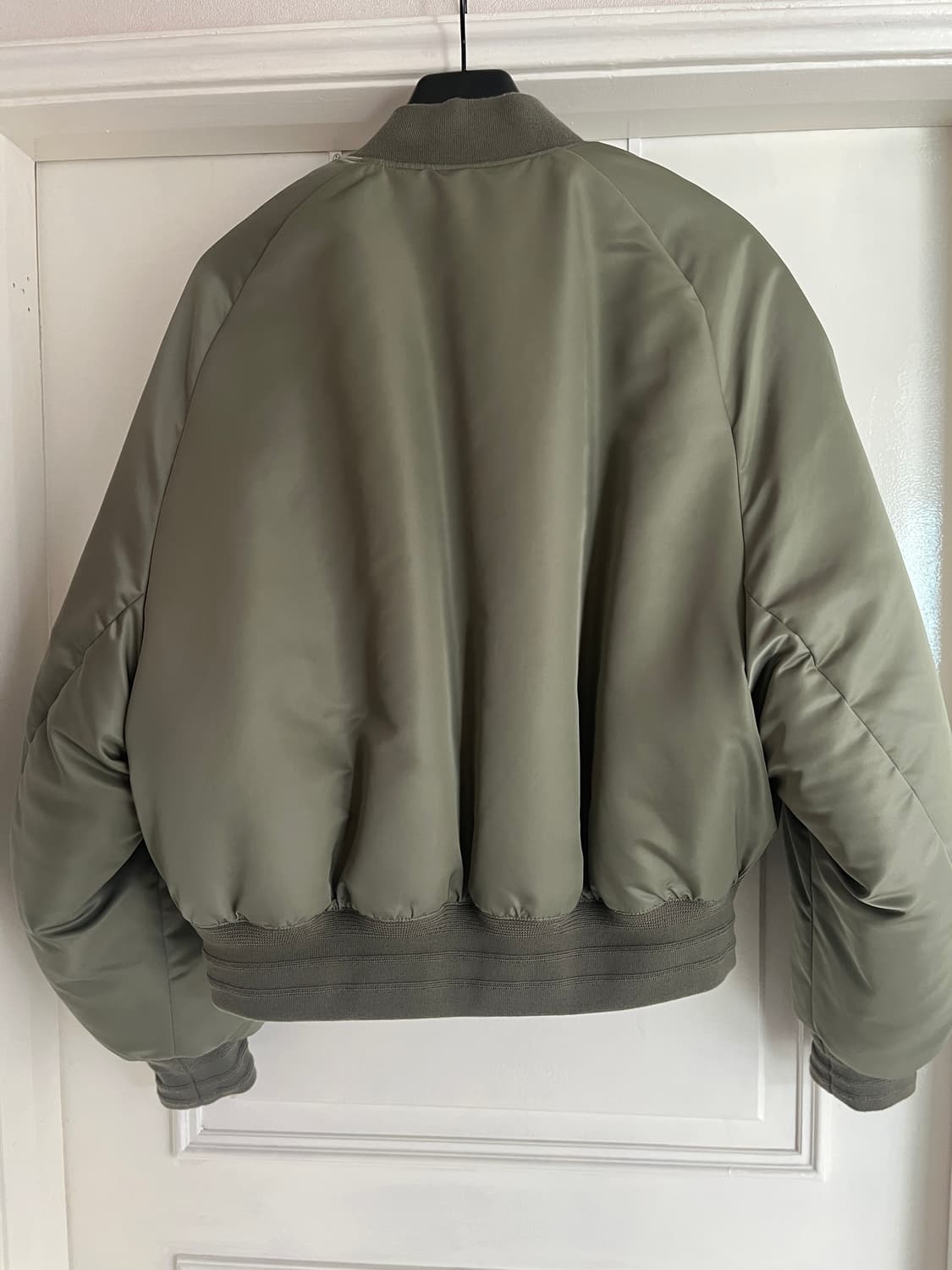 엘무드 25fw 왕 헤비나일론 MA-1 점퍼 48사이즈 상품이미지3