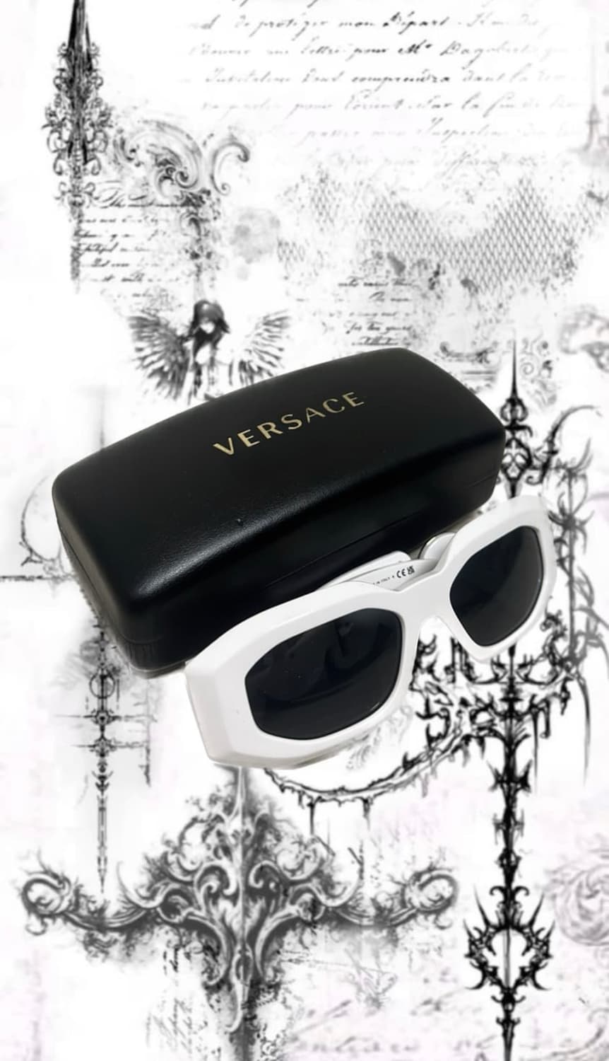 Versace Medusa Sunglasses (white) 상품이미지1