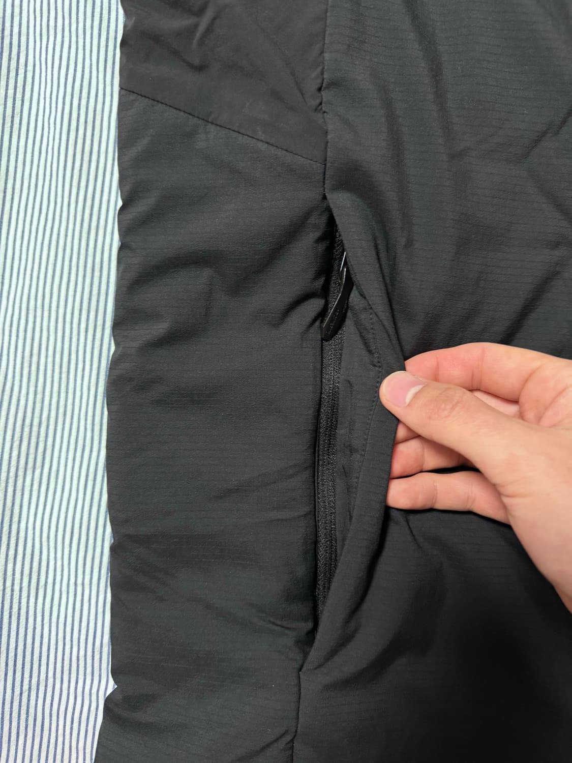 (SS급) 아크테릭스 아톰 AR 자켓 블랙 L 상품이미지8