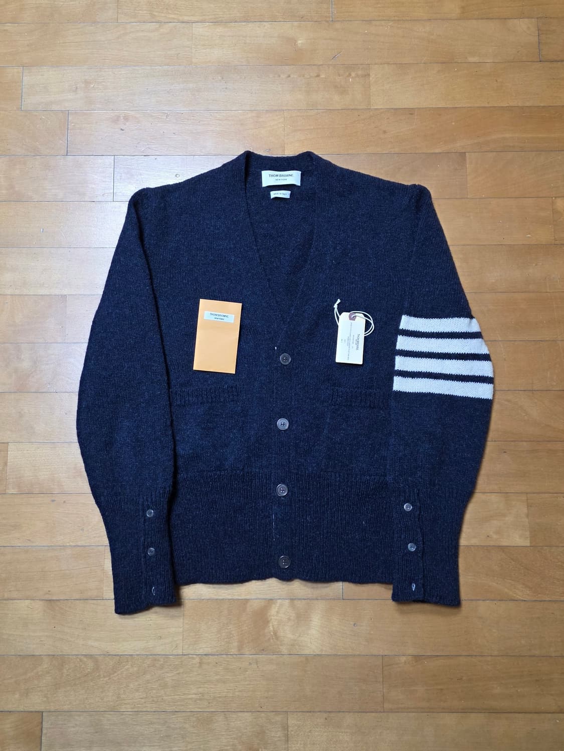 [미착용,3]톰브라운 셰틀랜드 가디건 네이비 상품이미지1
