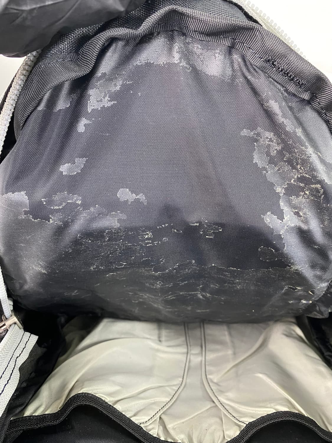 노스페이스 레콘 블랙 고프코어 등산 백팩  상품이미지10