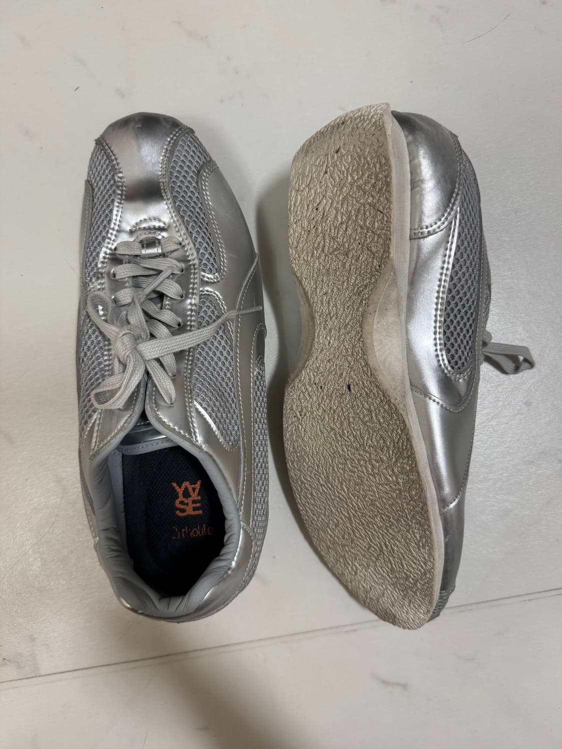 야세 스파이더레더 스니커즈 실버 상품이미지4