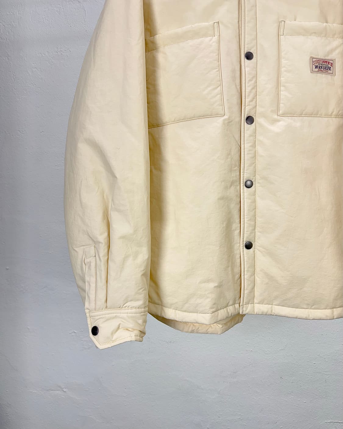 스투시 패디드 테크 오버 셔츠 네츄럴 상품이미지4