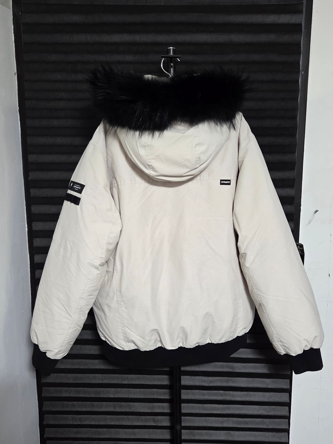 [다이나핏] 스노우 레오 덕다운 패딩 판매합니다. 상품이미지7