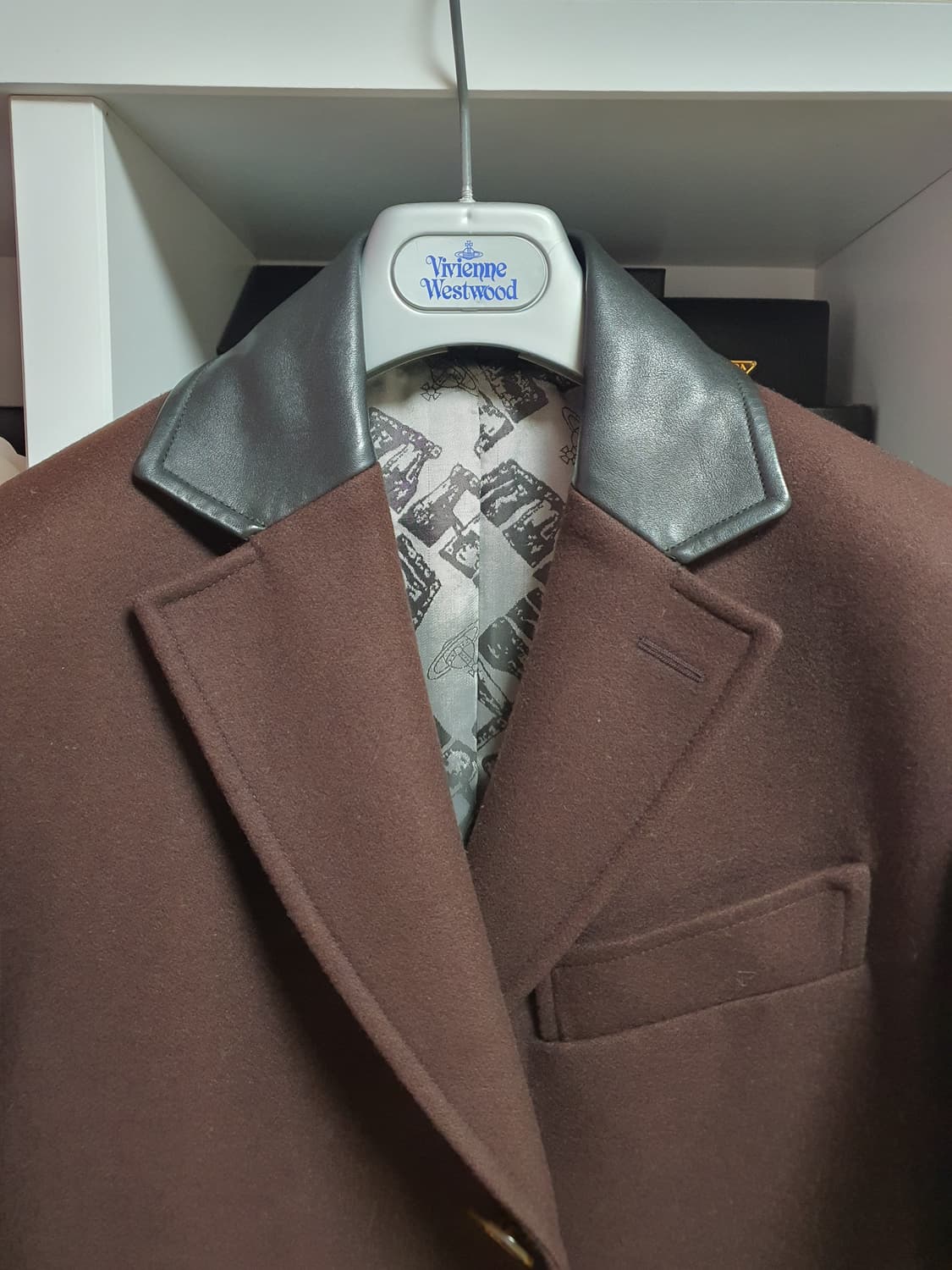 비비안웨스트우드 브라운컬러 코트 상품이미지5