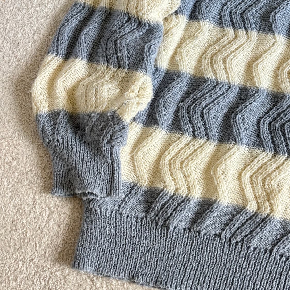 일본빈티지 시나모롤깔 오버핏 스트라이프 니트 상품이미지4