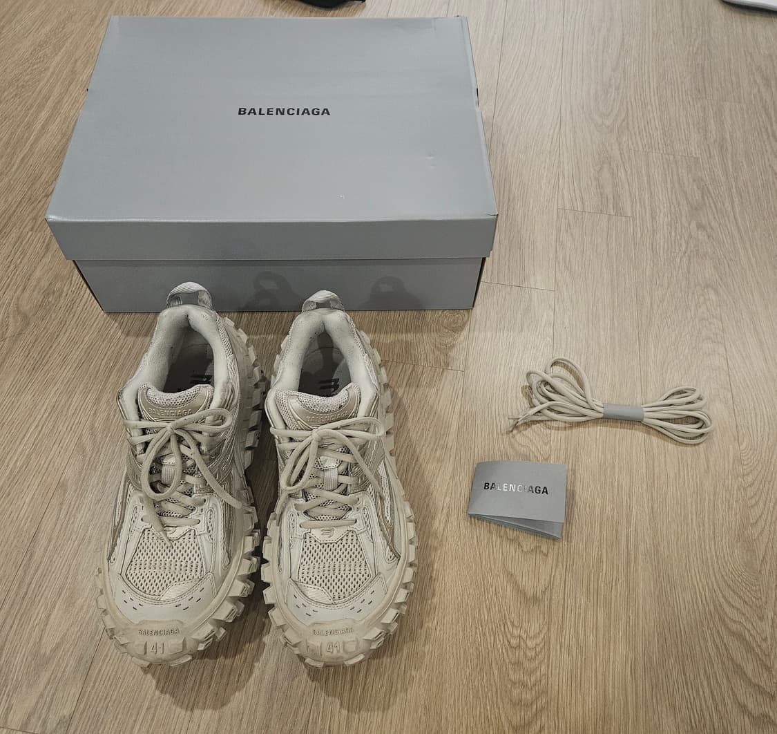 발렌시아가 디펜더 41 상품이미지2