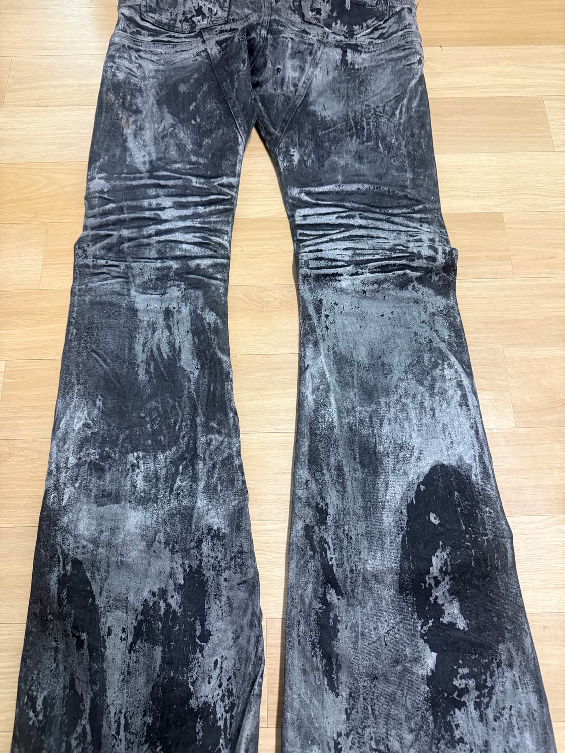 에모스탠스클럽 펜타그램 코팅 배기 플레어진 상품이미지2