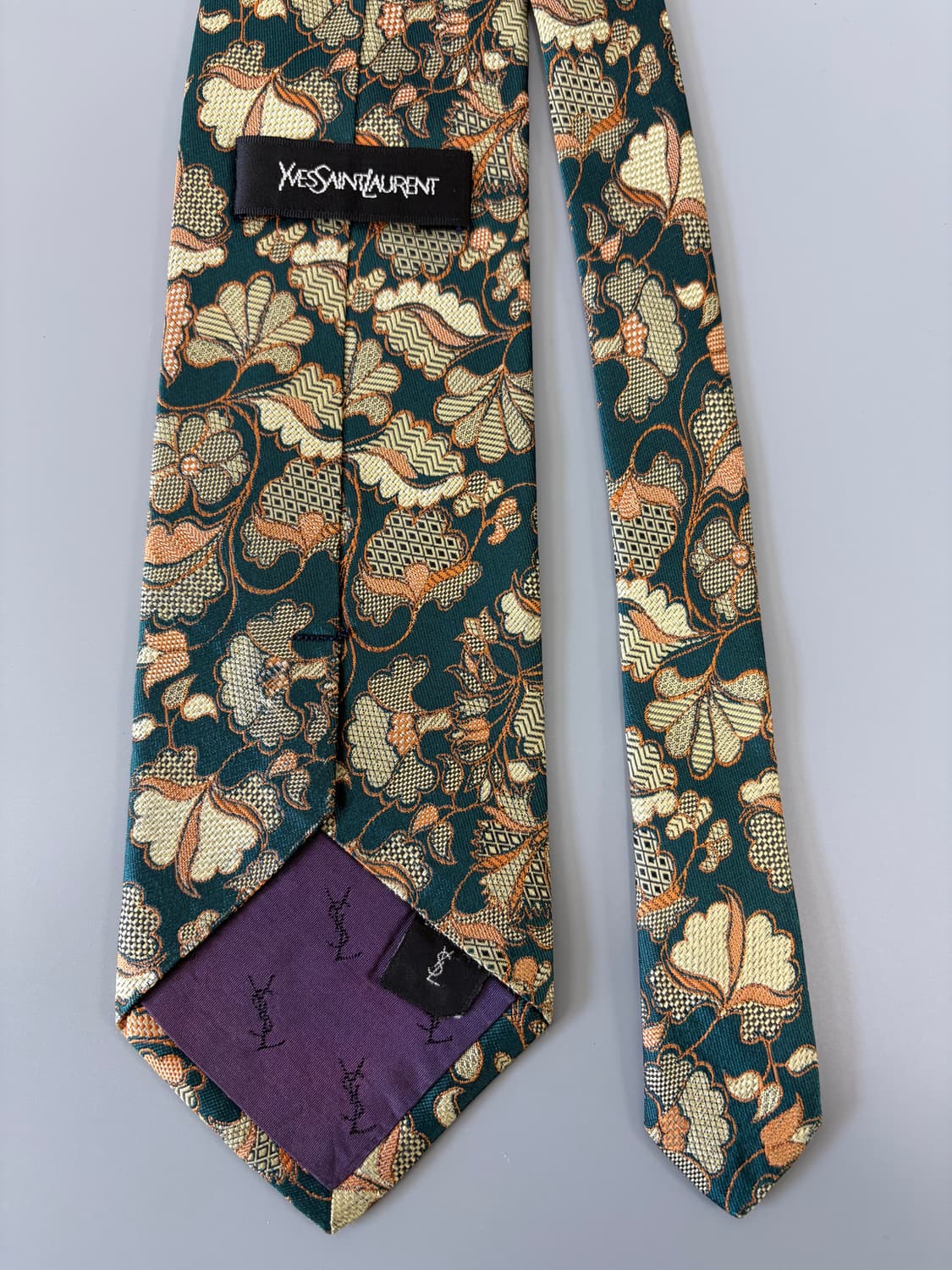 Yves Saint Laurent 넥타이 상품이미지2