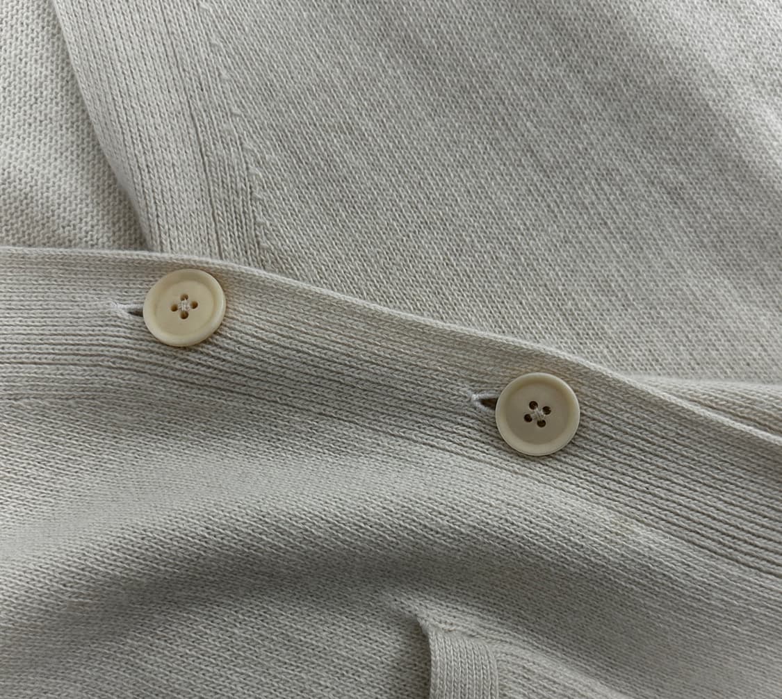 바나나리퍼블릭 크림 아이보리 컬러 가디건 / M 사이즈 입니다. 상품이미지5