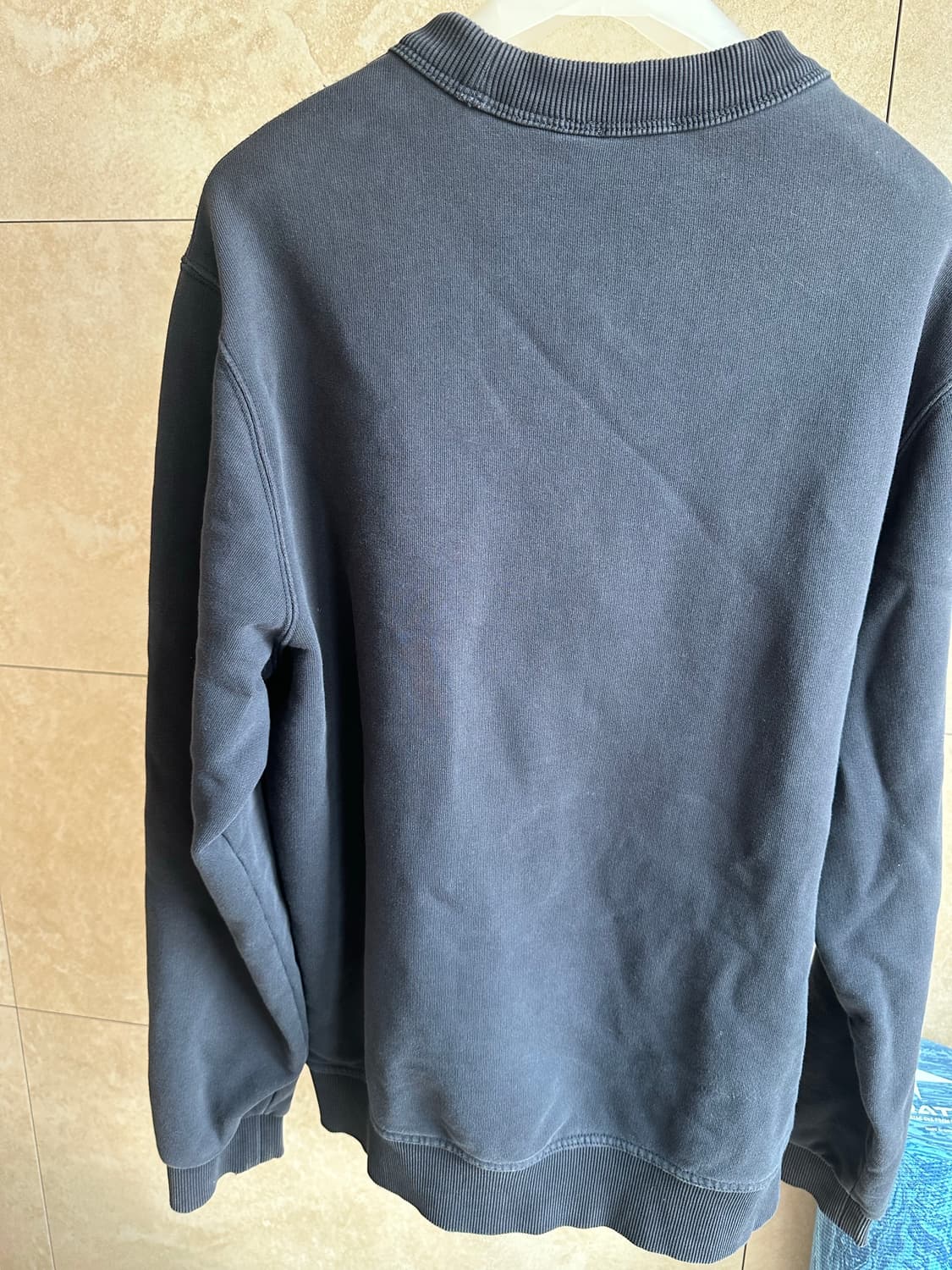 버버리 콘트라스트 네이비 맨투맨 상품이미지2