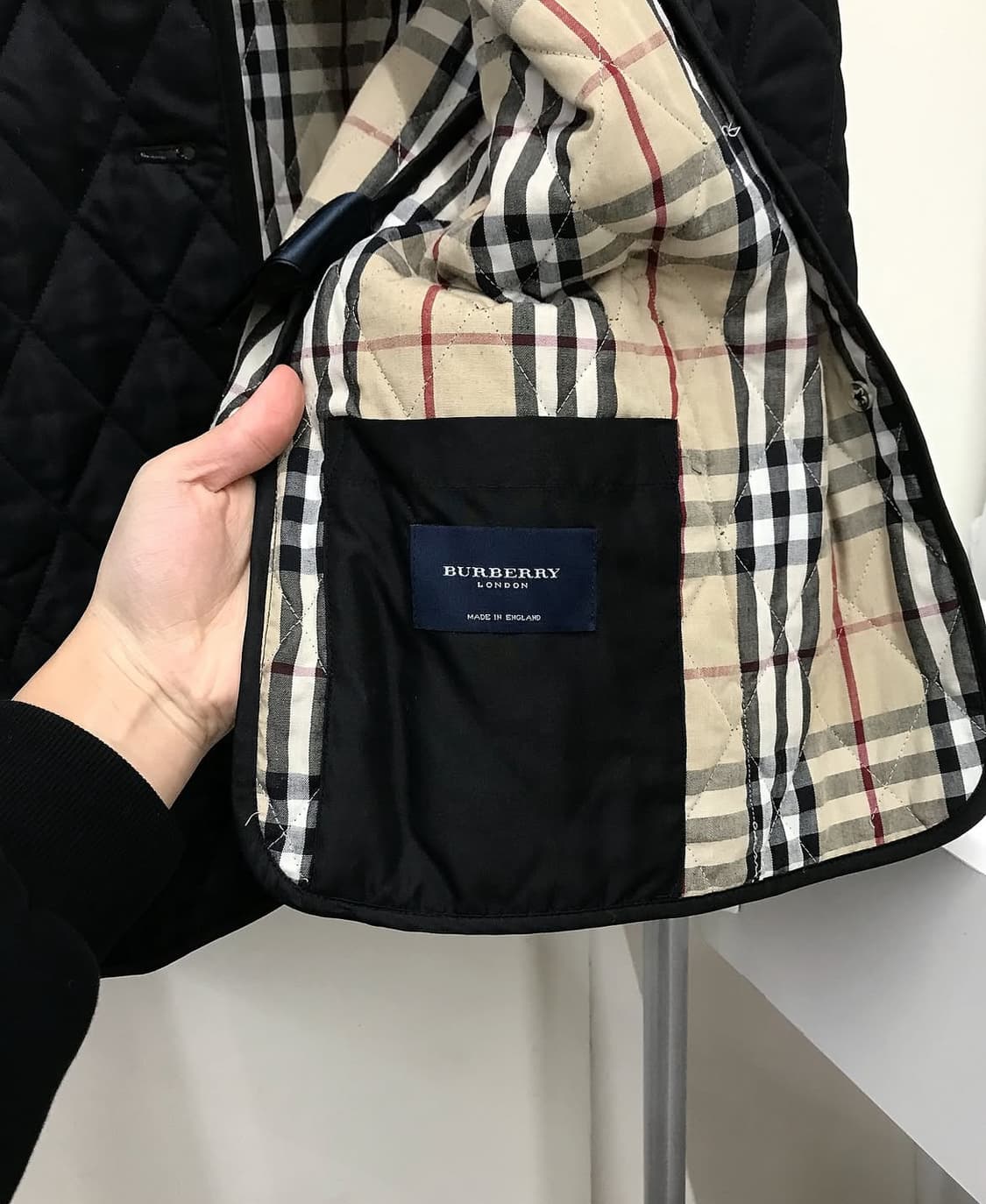 버버리 블랙 퀼팅 자켓 상품이미지3