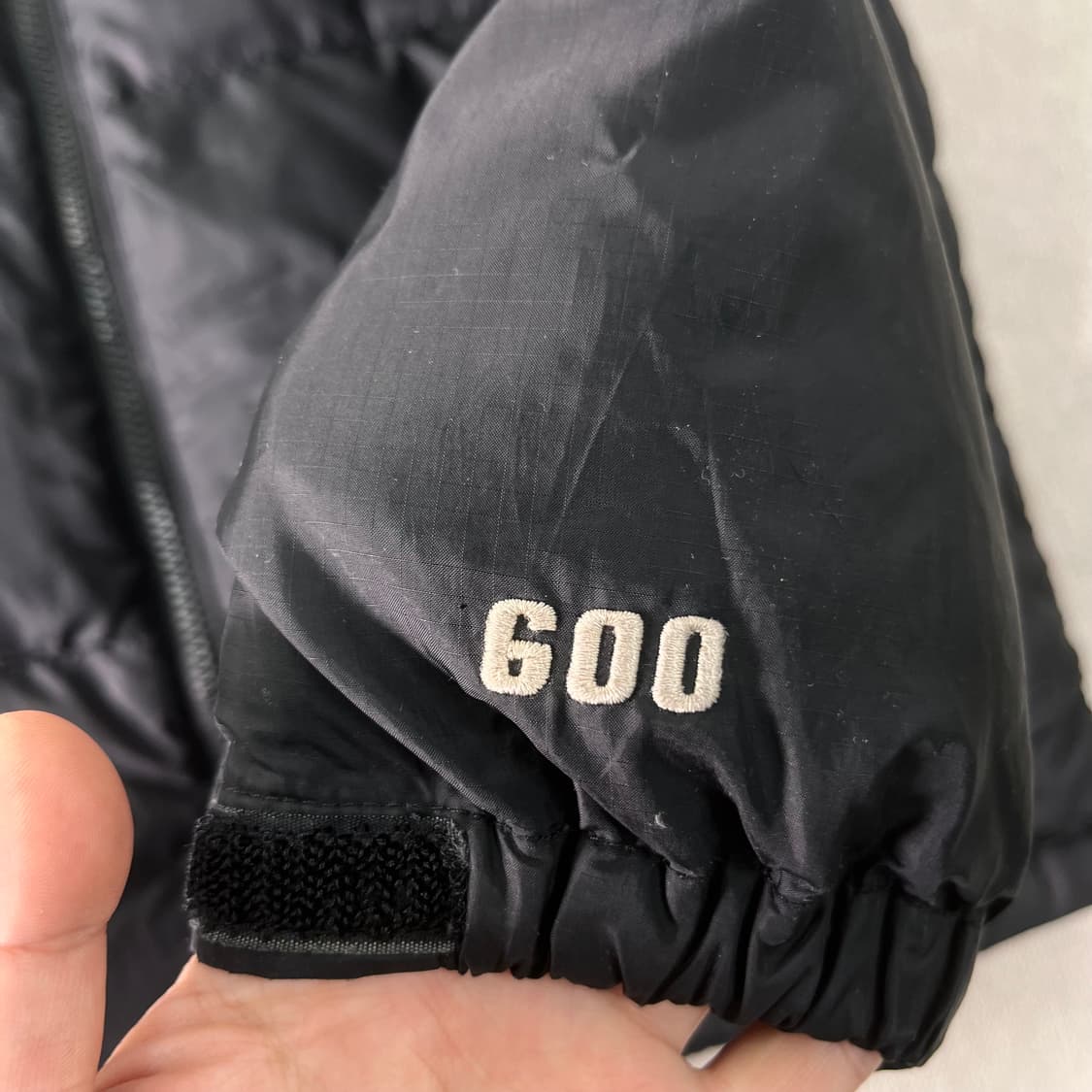 100 노스페이스 센터로고 600 경량 패딩 상품이미지6